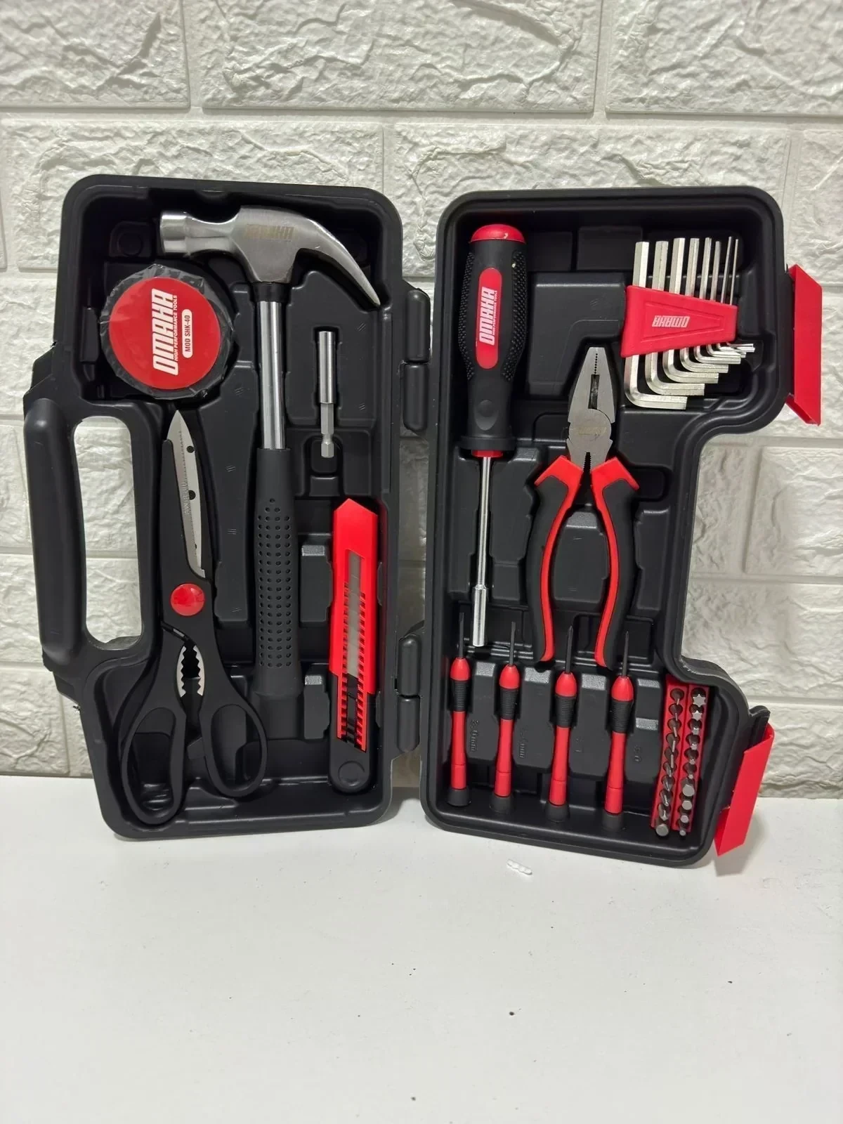 Set De Herramientas 40 Piezas Omaha Martillo Maletin Color Rojo 3