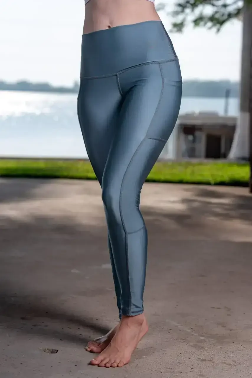 Leggins YOGA ZEN Azul celeste satin con bolsas 2