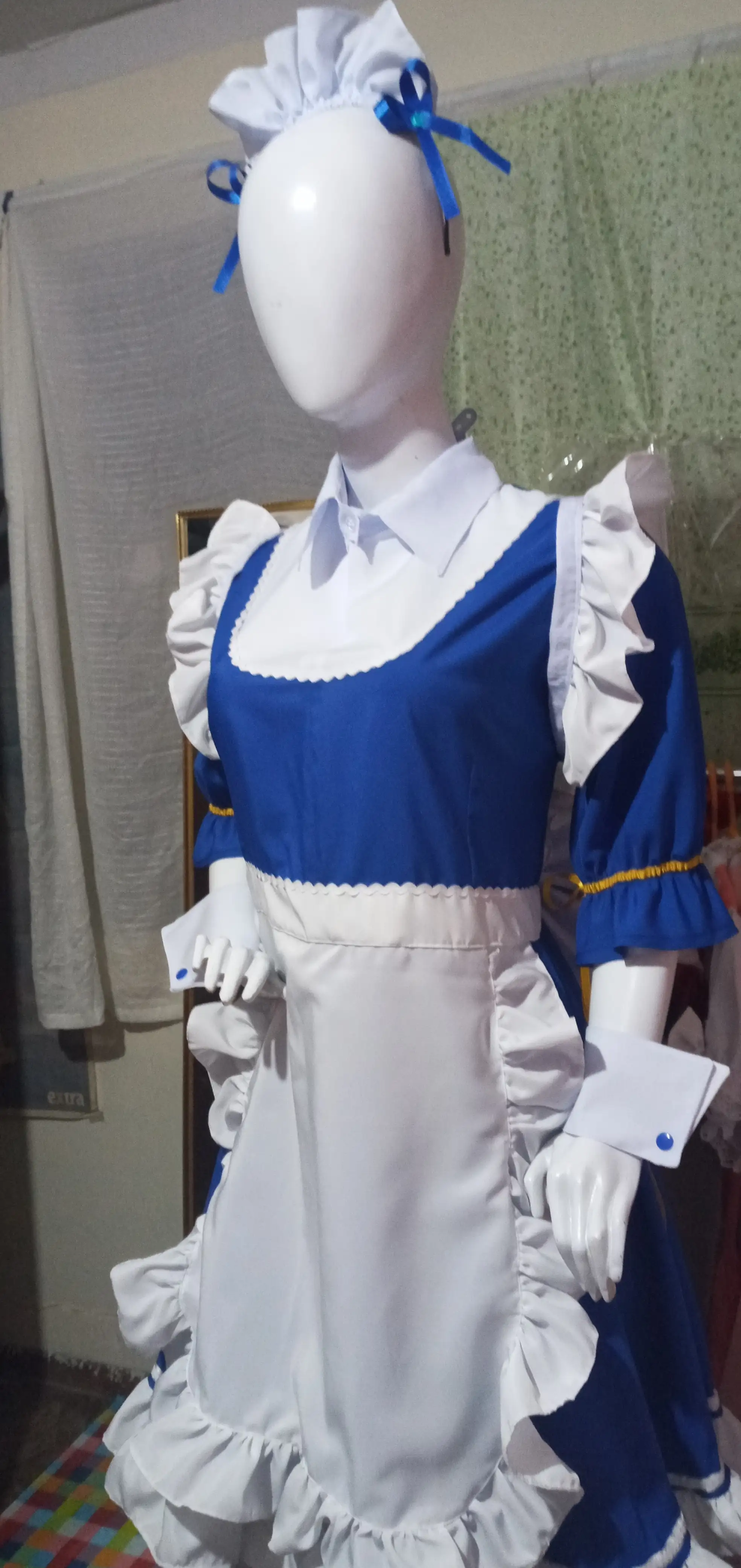 Maid blanco azul  3