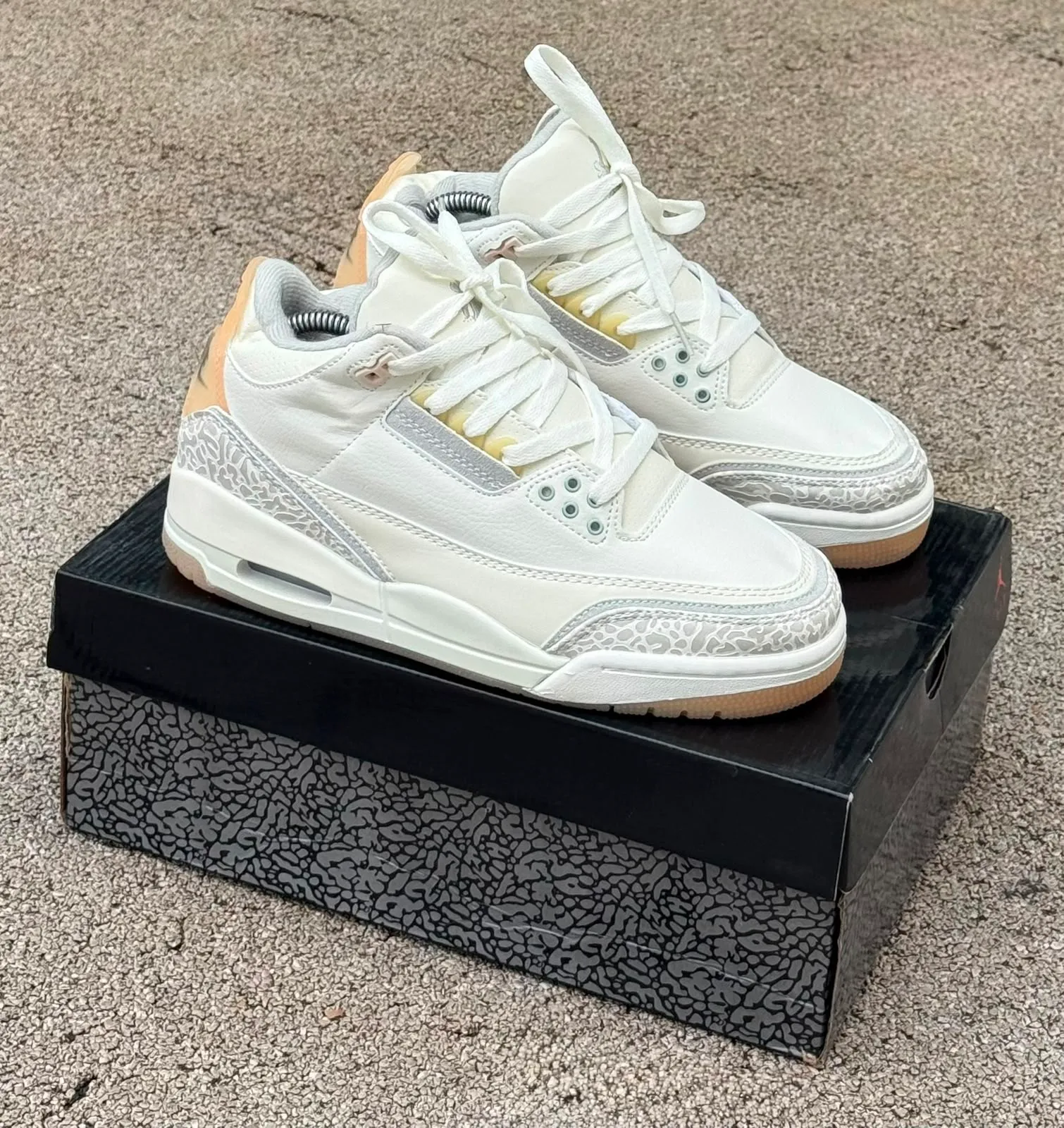 🙋‍♂️JORDAN RETRO 3 4