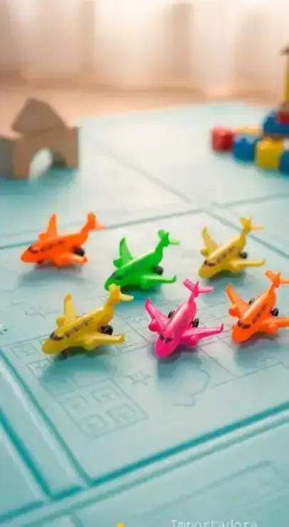Avion plastico 6 piezas 7cm 