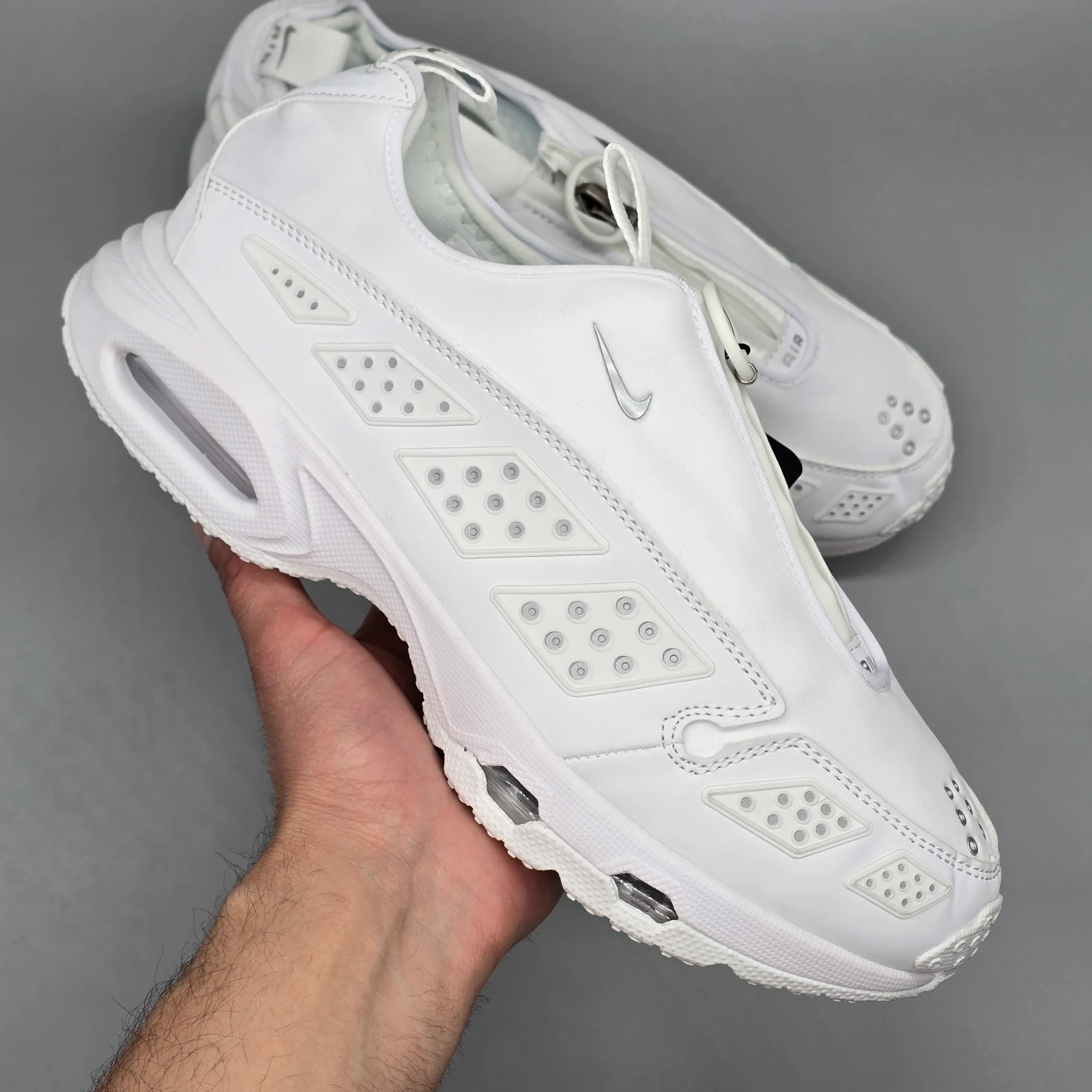 NIKE AIR MAX SNDR (1.1) 2