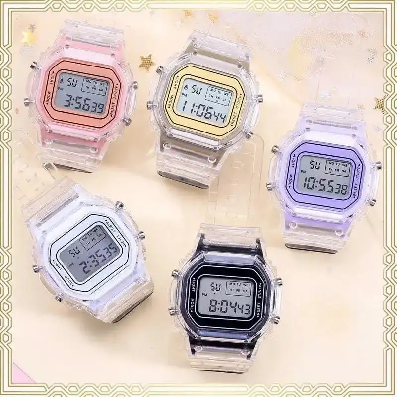 Reloj Deportivo Digital Cuadrado Transparente Dorado 4