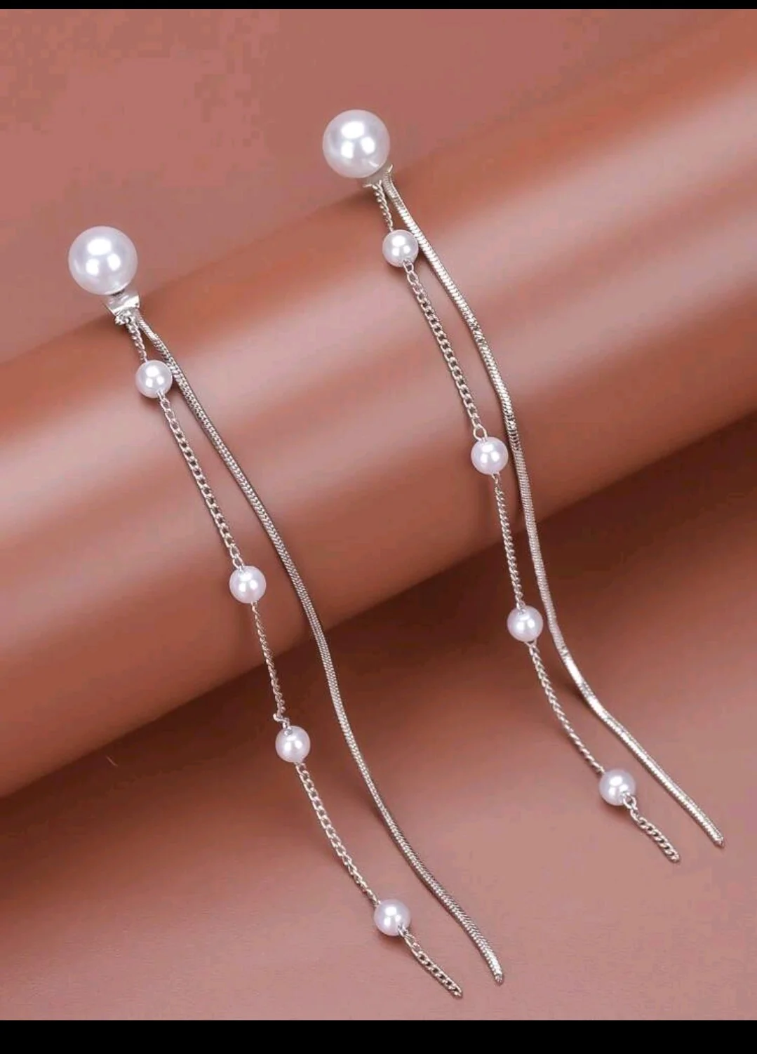 Aretes de perla largos
