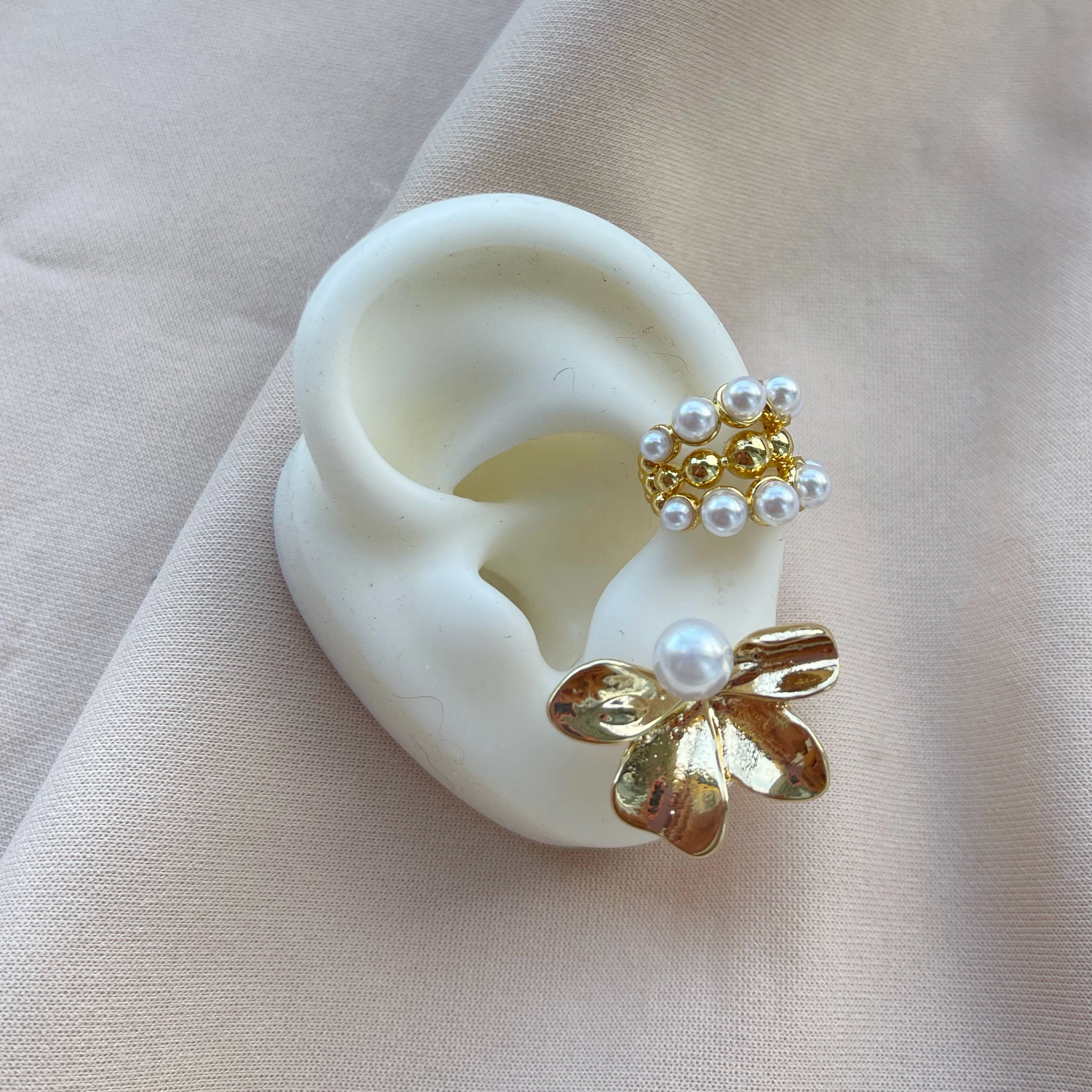 Earcuff Mary