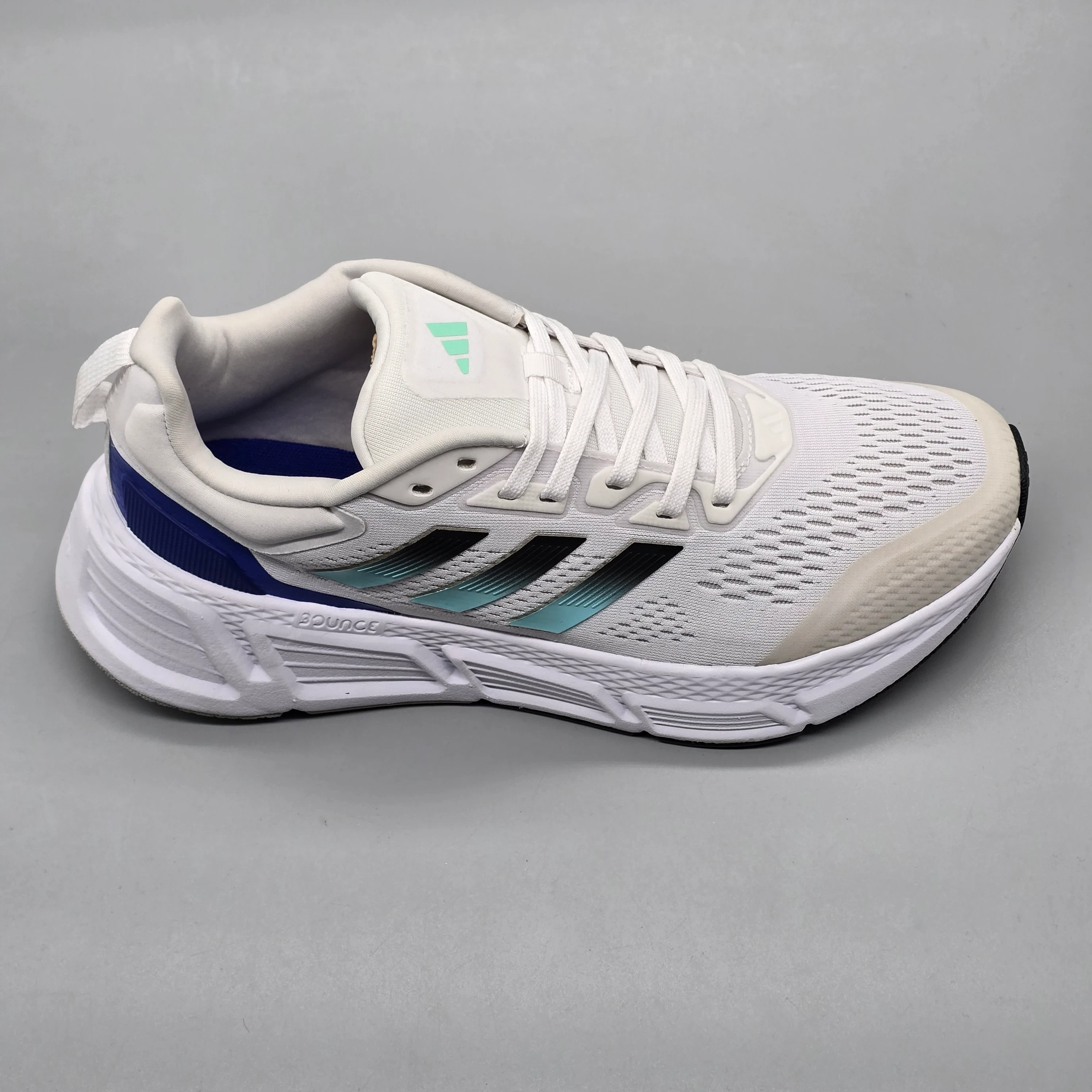 ADIDAS QUESTAR 2