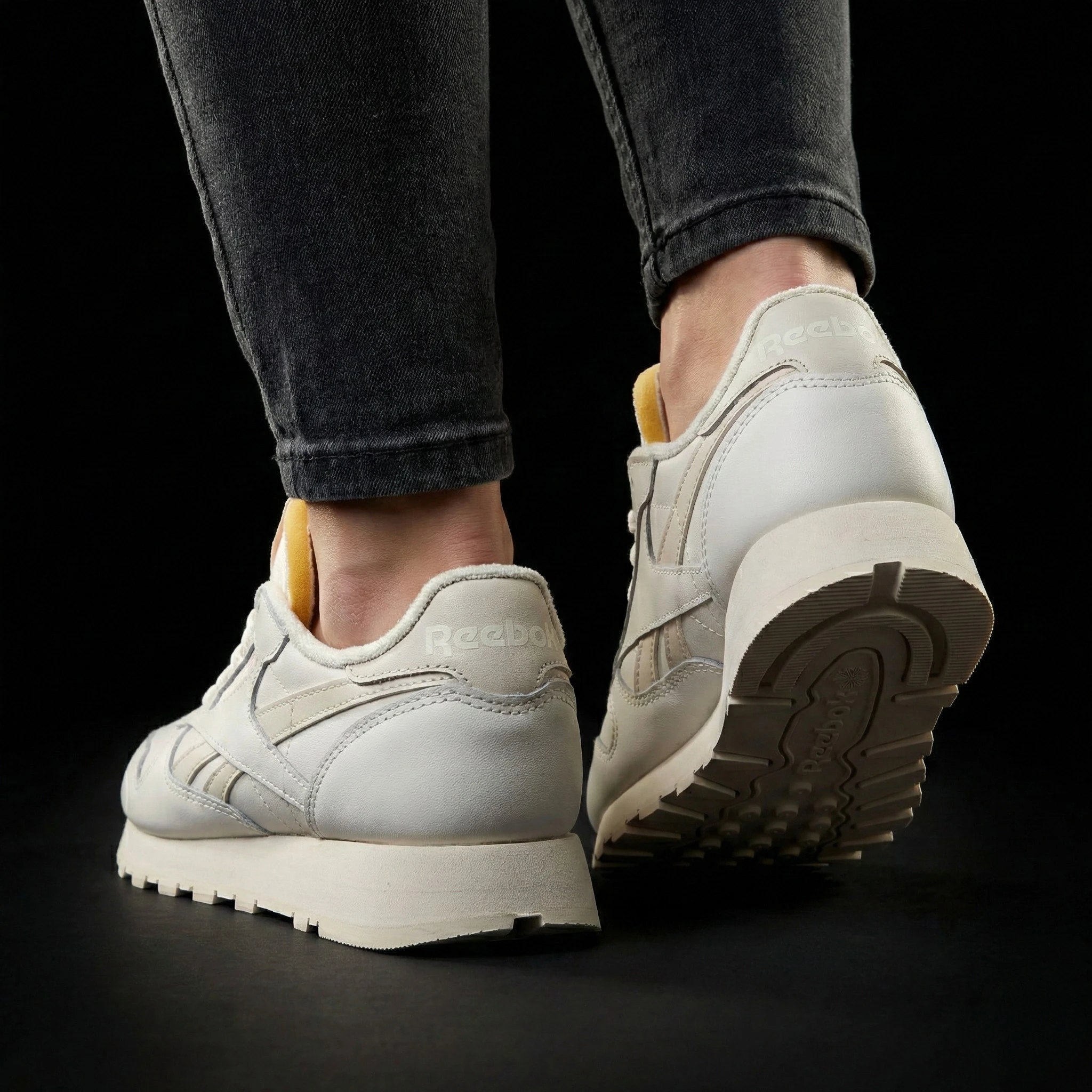 TENIS REEBOK CLASSIC LEATHER UNISEX 4