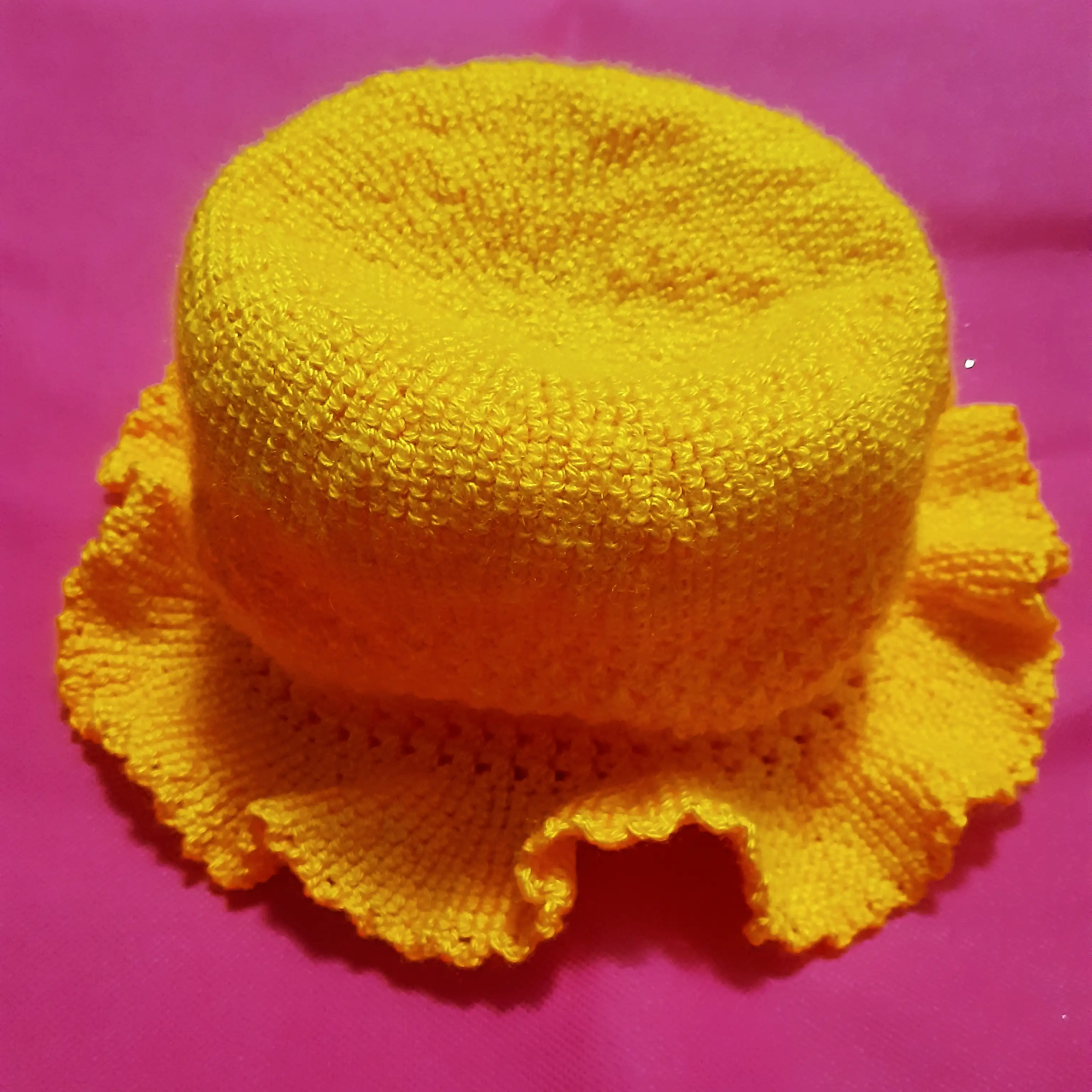 Gorro tejido de niña