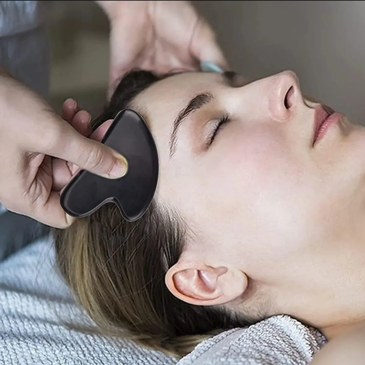 Set Facial de Obsidiana Negra | Rodillo + Gua Sha de Corazón 🖤✨ 3