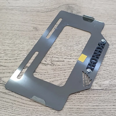 Honda / Porta placa acero cromado logo 3d negro ML