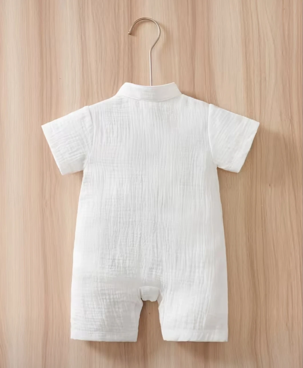 ENTERIZO ELEGANTE PARA BEBÉ  3