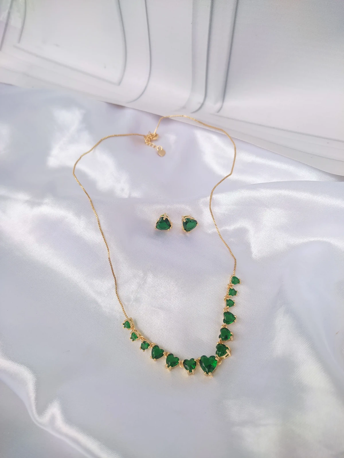 Set choker+ topos corazones zircon verde