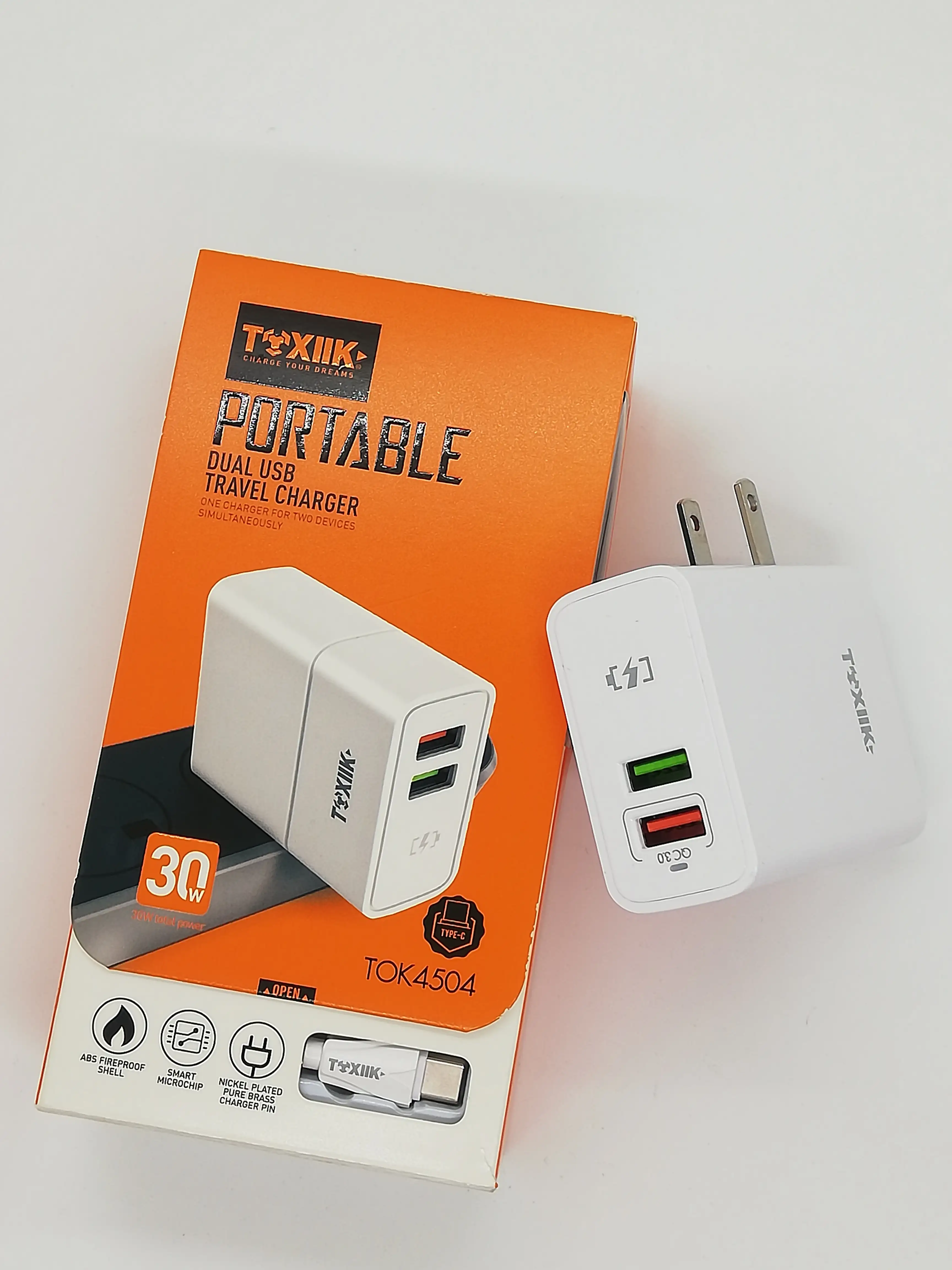 Cargador de 30w 