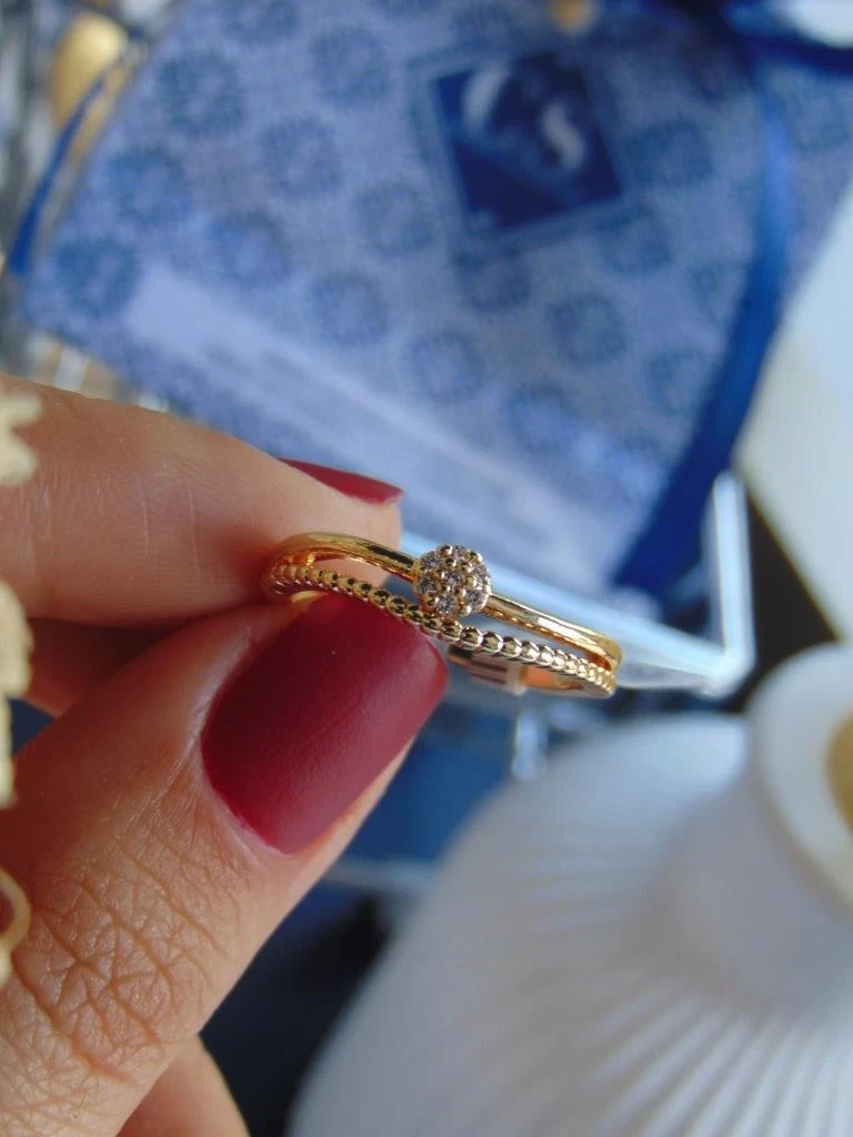 ANILLO ACERO DOR DELG DOS LINEAS MINI FLOR BLANCA 2