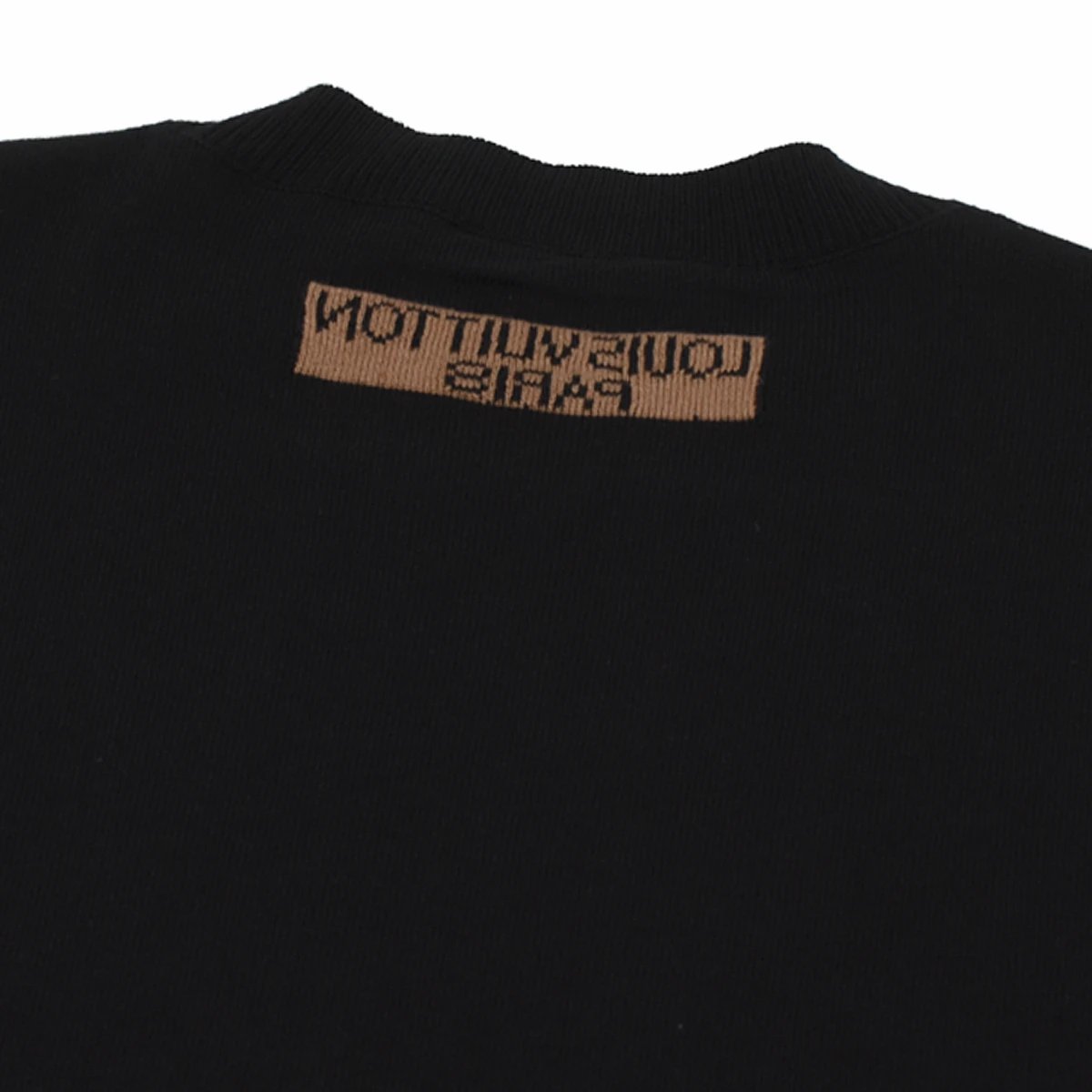 Playera LV 4