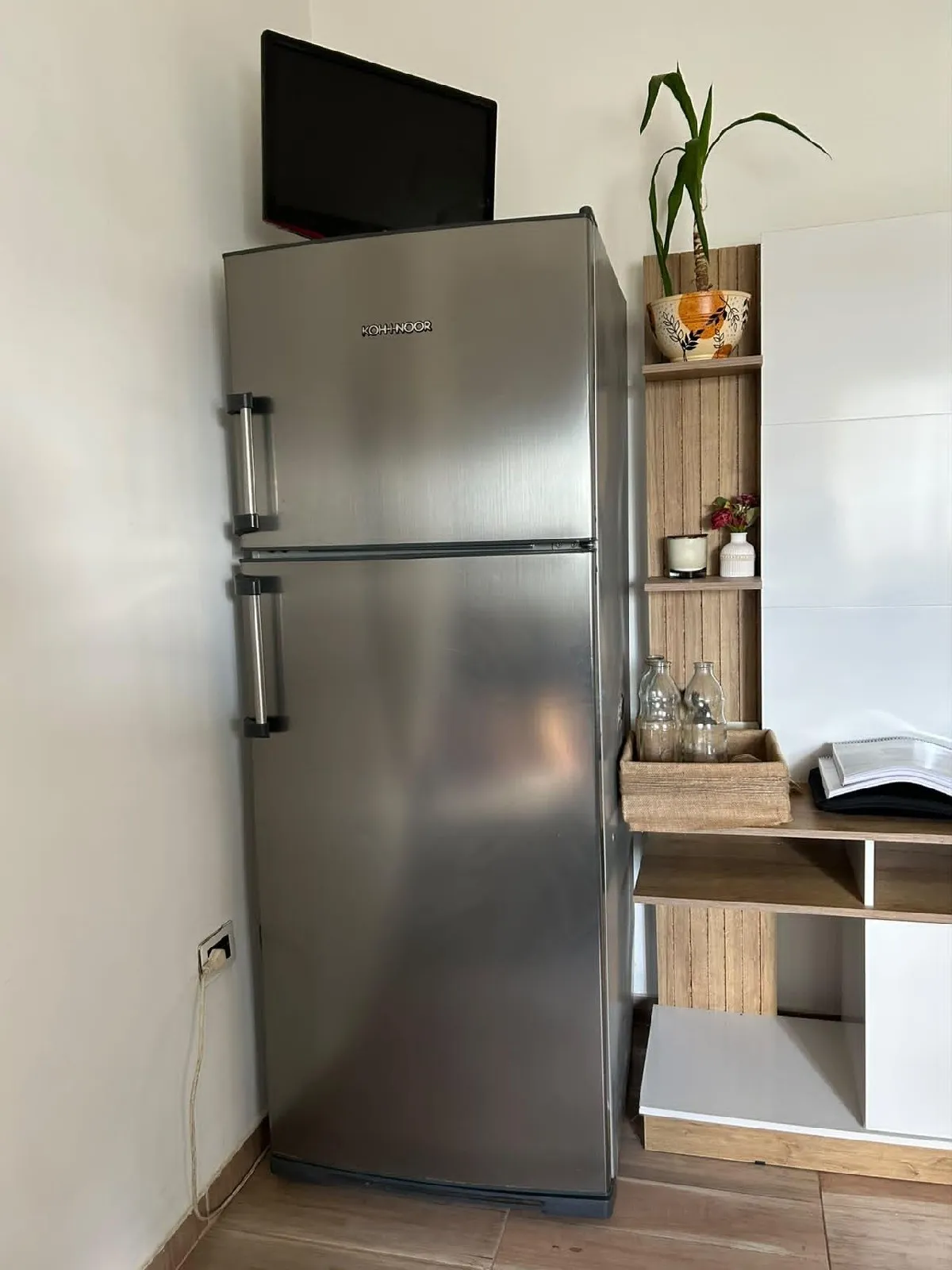 Heladera Cíclica Koh-i-noor 413 L Acero Inox Freezer Superior A+