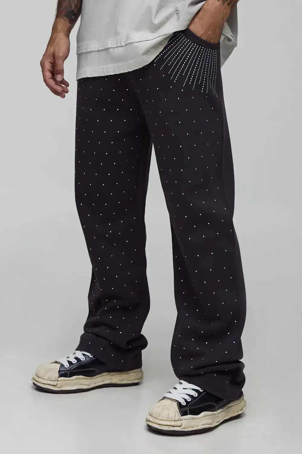 Straight Fit Rhinestone Jogger- Size S y M
