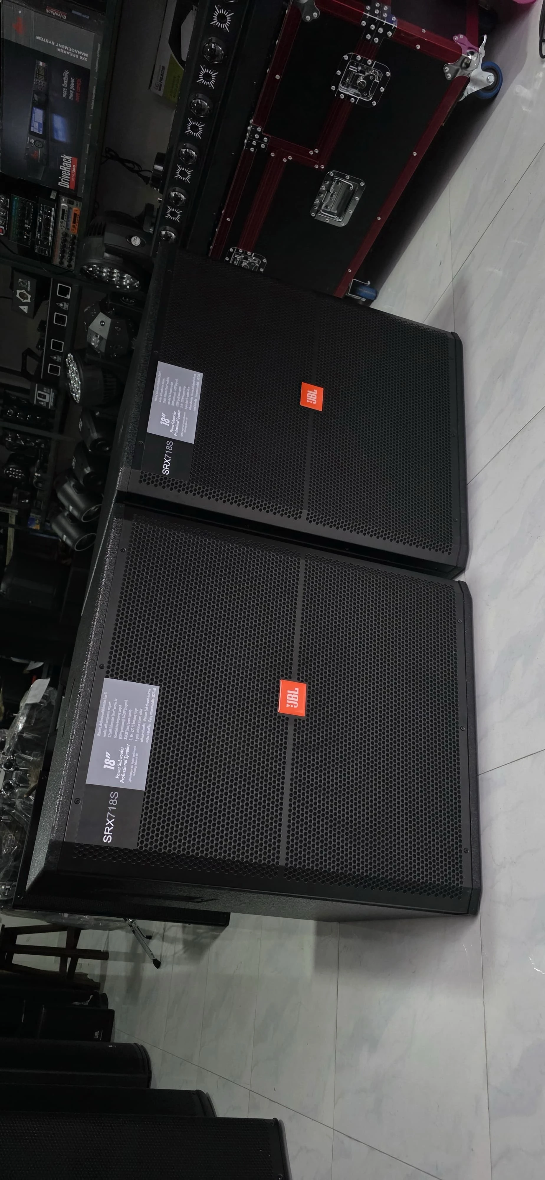 PASIVOS JBL SRX718S