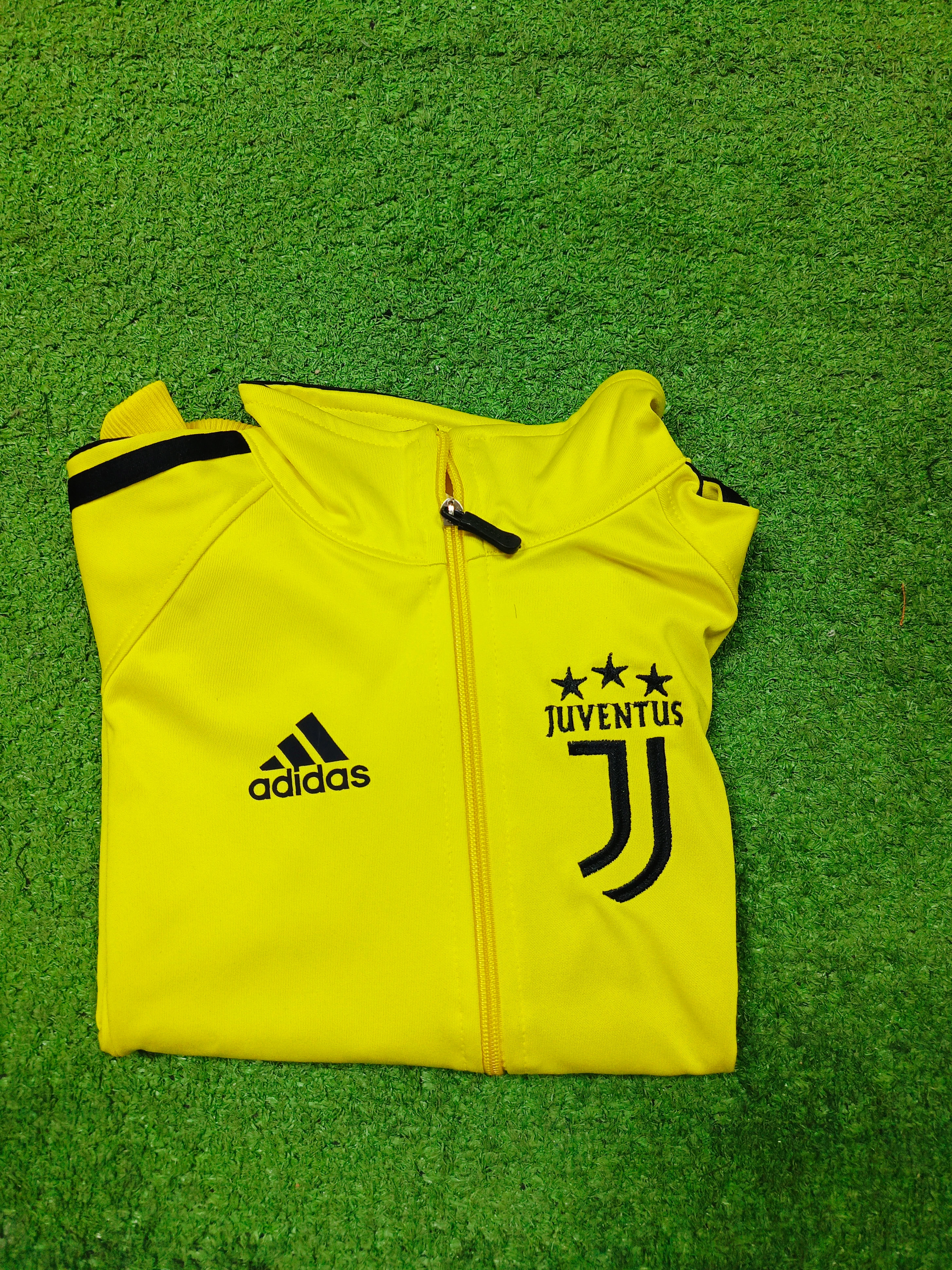 Conjunto Juventus niño  4