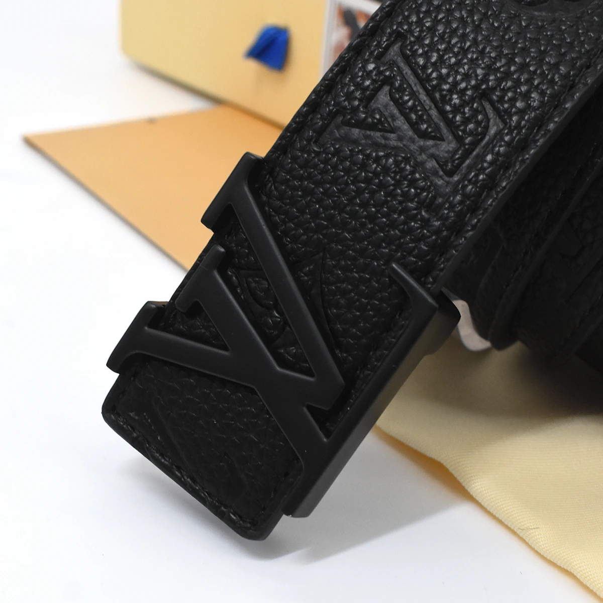 CINTO LUIS VUTTON MONOGRAM NEGRO 6
