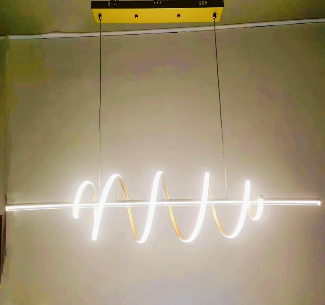 Lámpara Colgante Estilo Minimalista  7