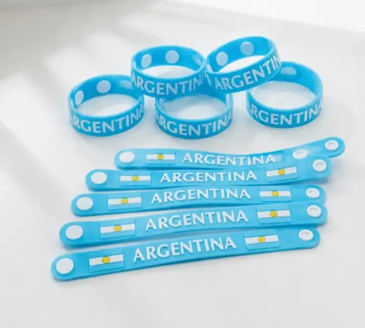 Pulsera Argentina de silicona con broche  3