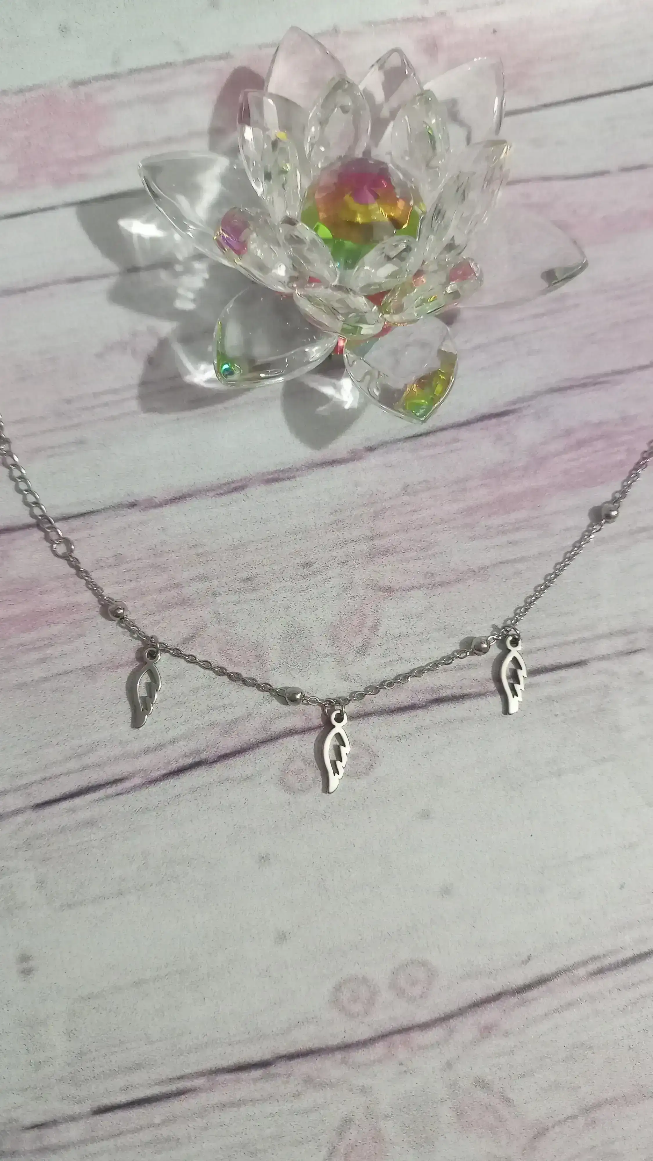 Pulsera con alitas de angel y bolitas 2