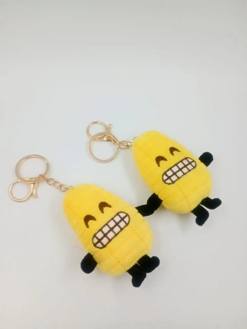 Llavero bananas emoji 4