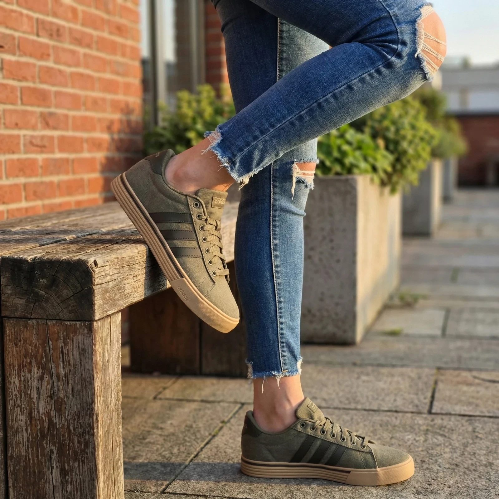 ADIDAS DAILY 4.0 2