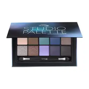 Studio look studio palette.