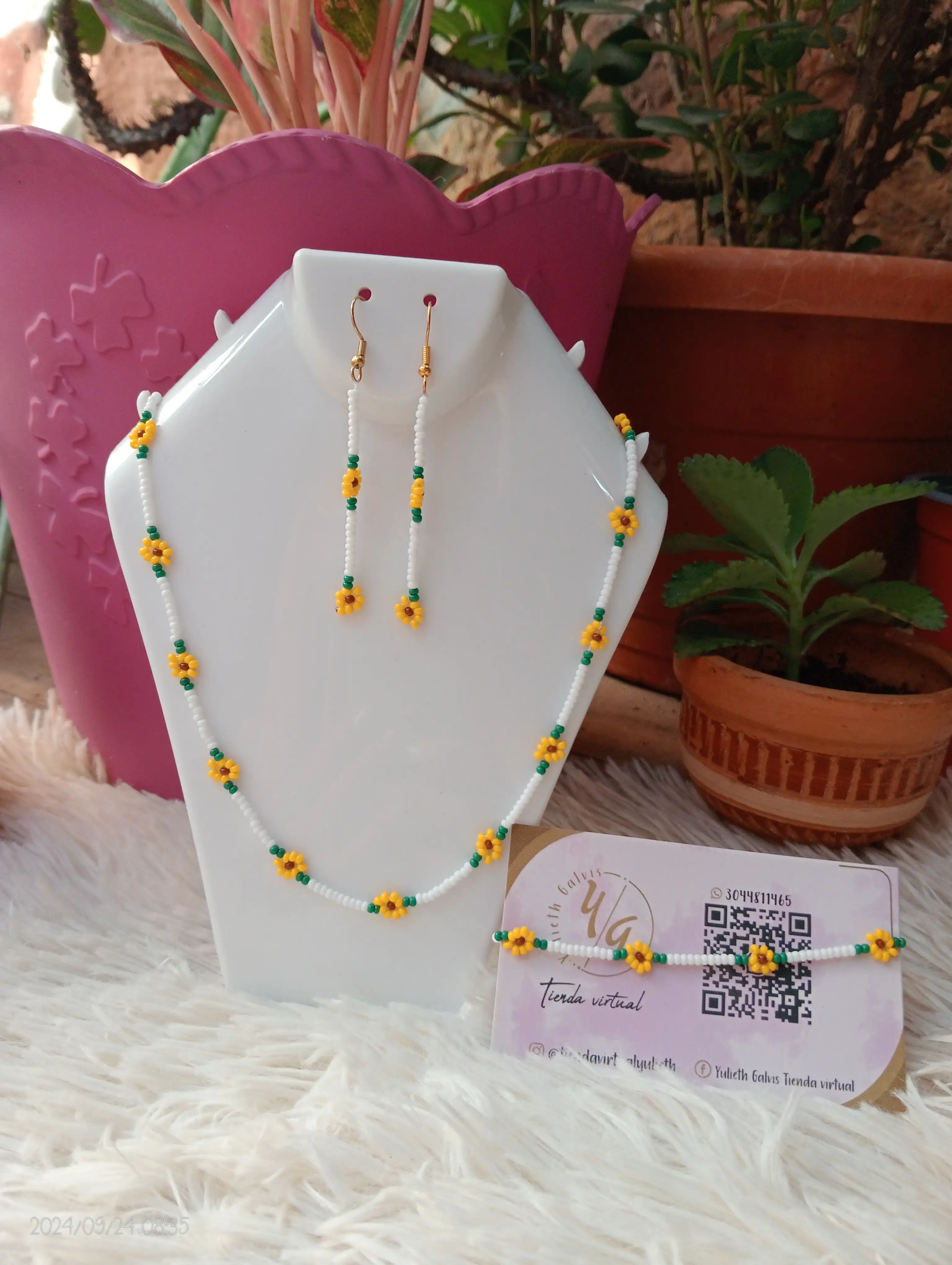 SET COLLAR ARETES Y PULSERA GIRASOL 🌻