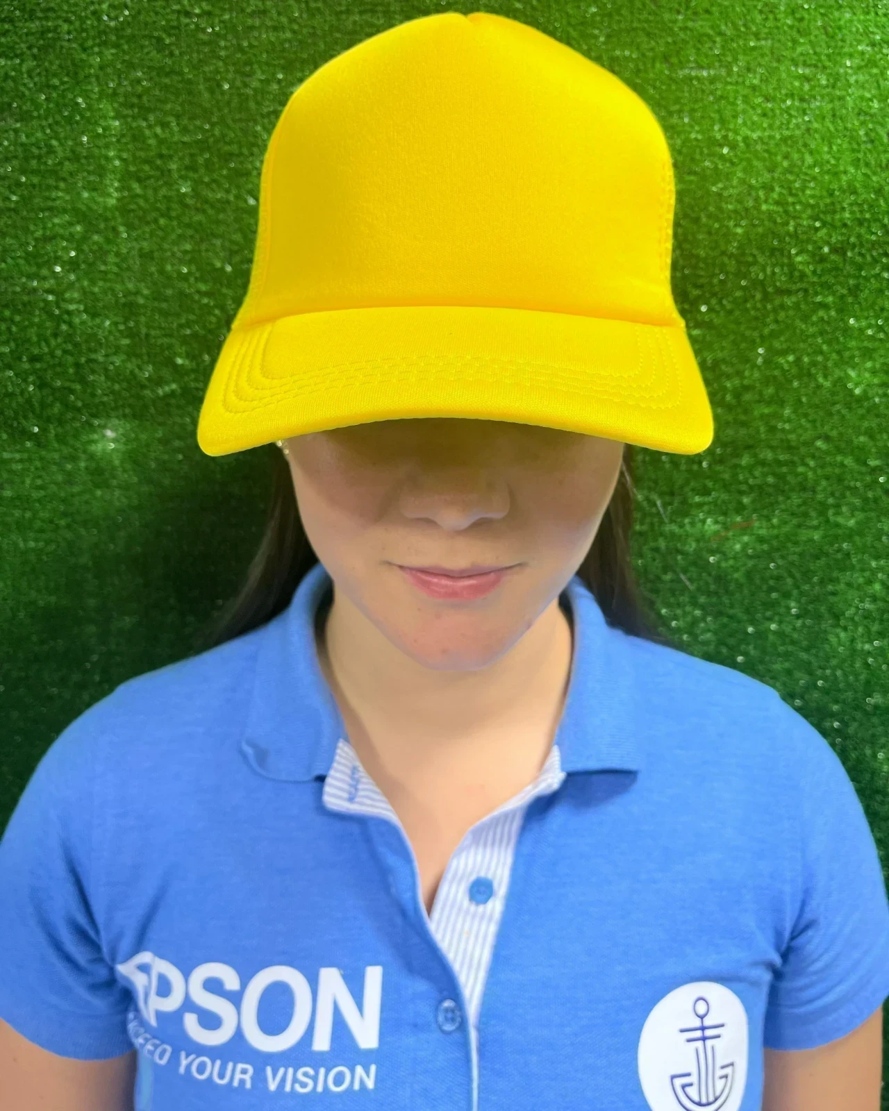 Gorra En Malla Unicolor 4