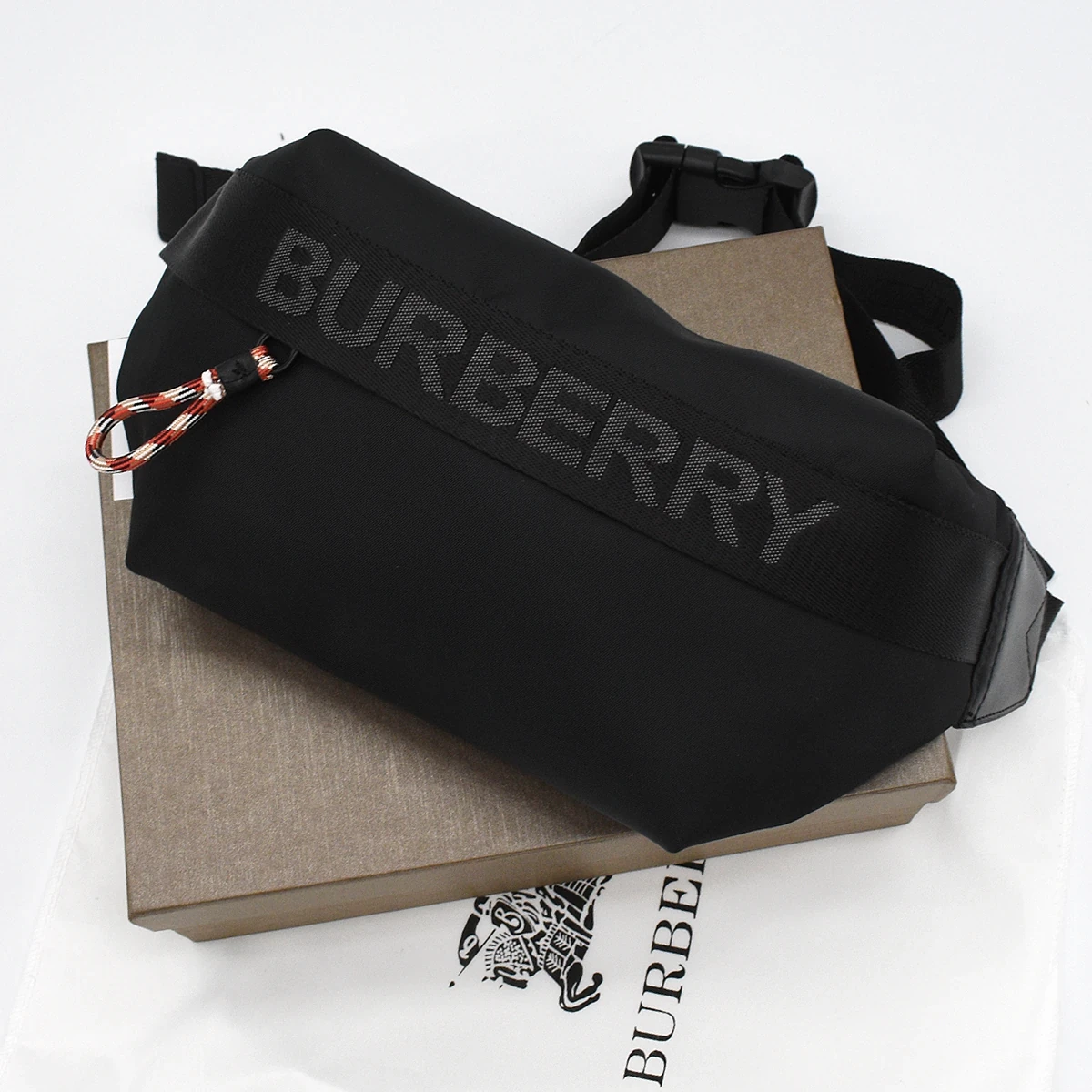 Bolso cangurera Negro 2
