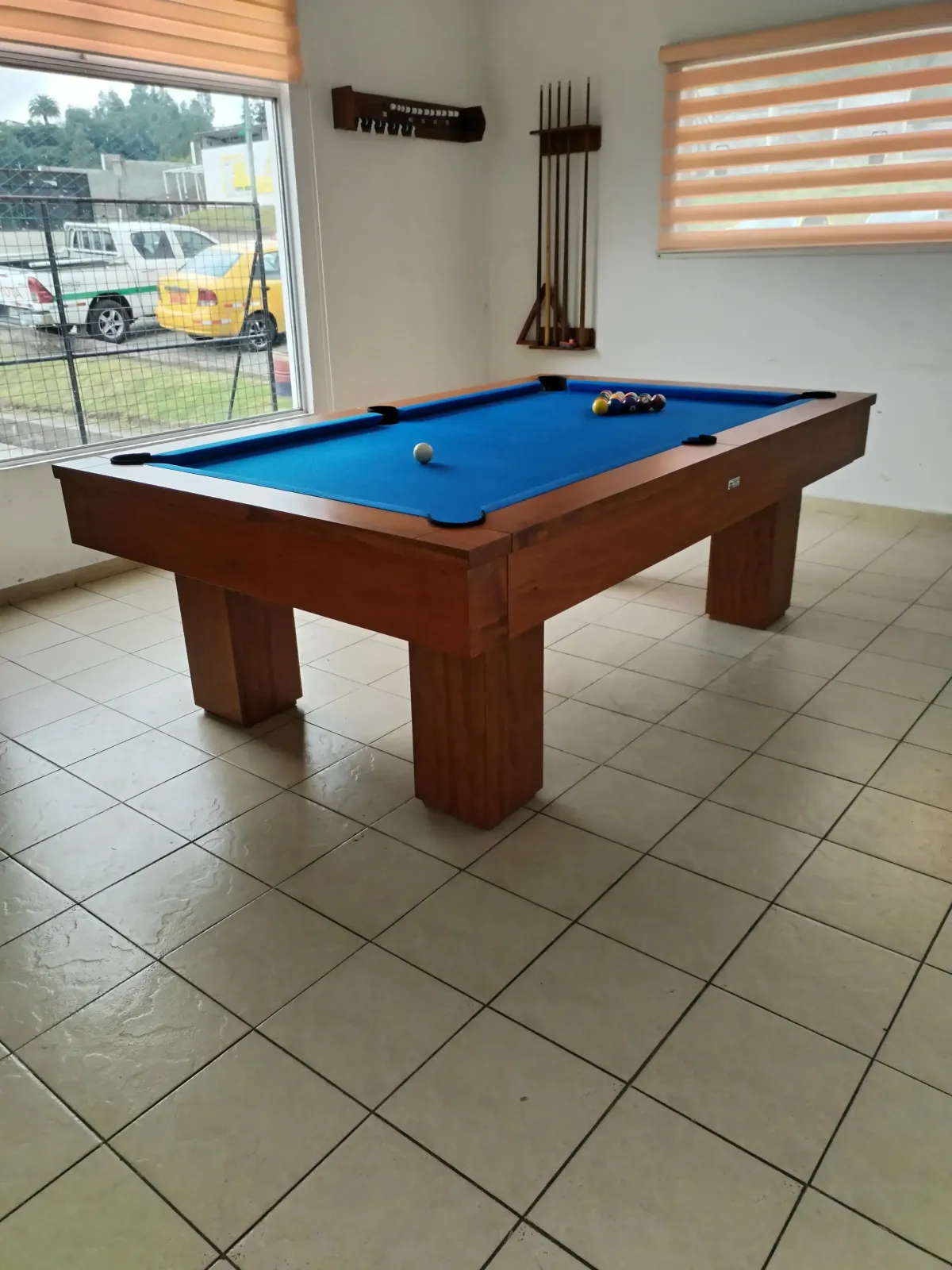 Moderno  4