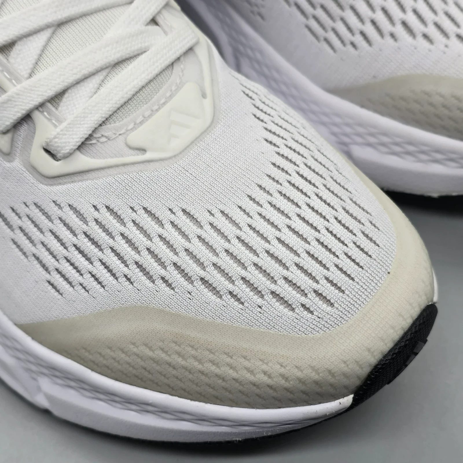 ADIDAS QUESTAR 4