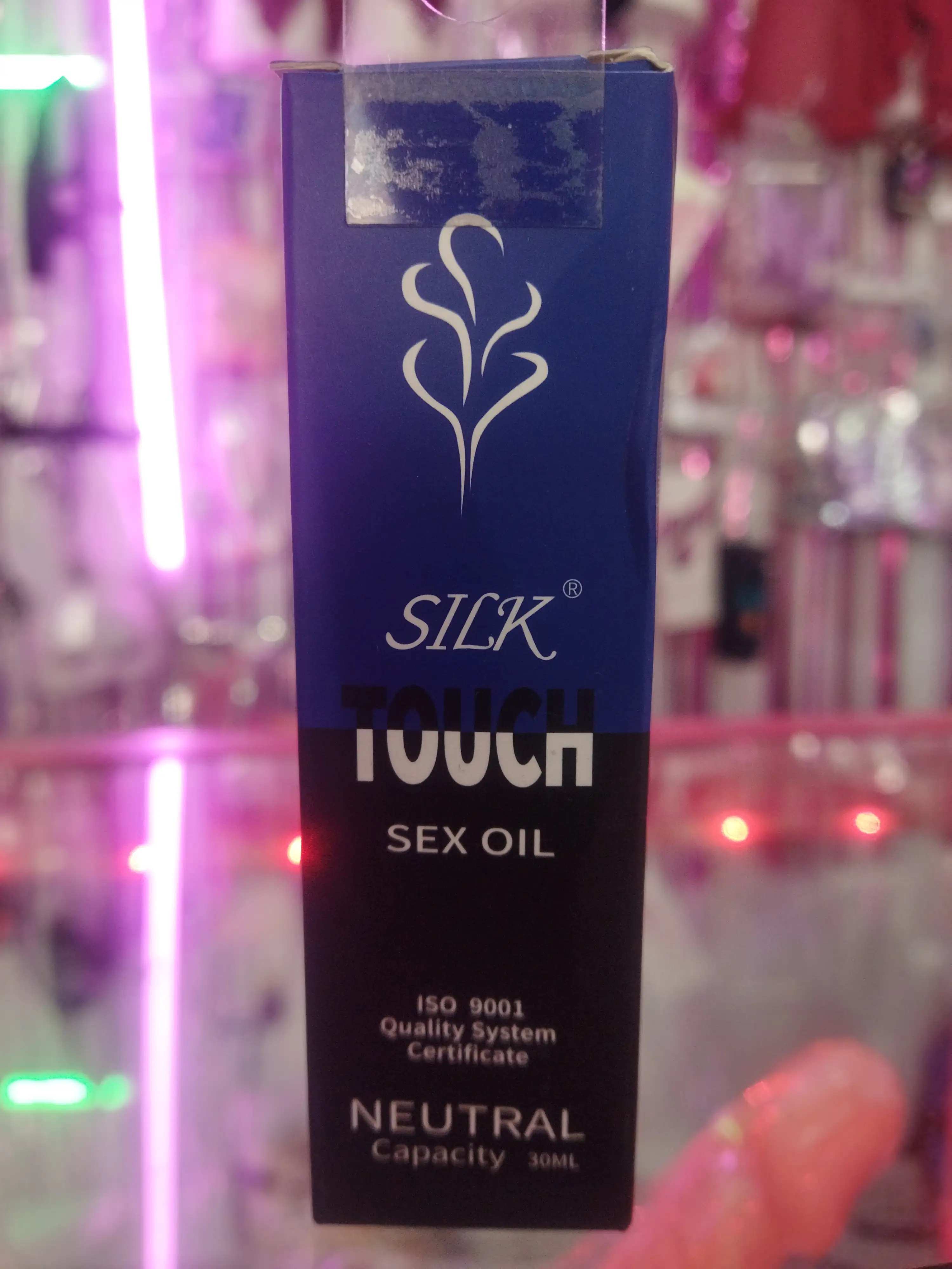 Lubricante anal en aceite con anestésico.