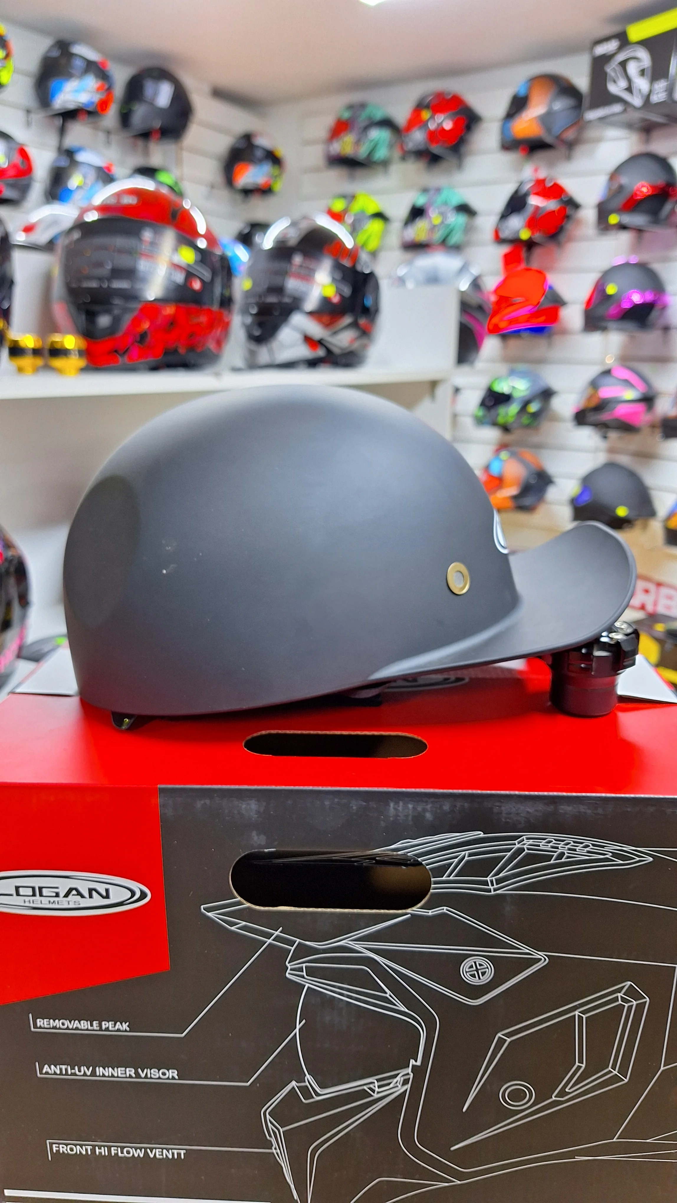 CASCO TIPO GORRA  3
