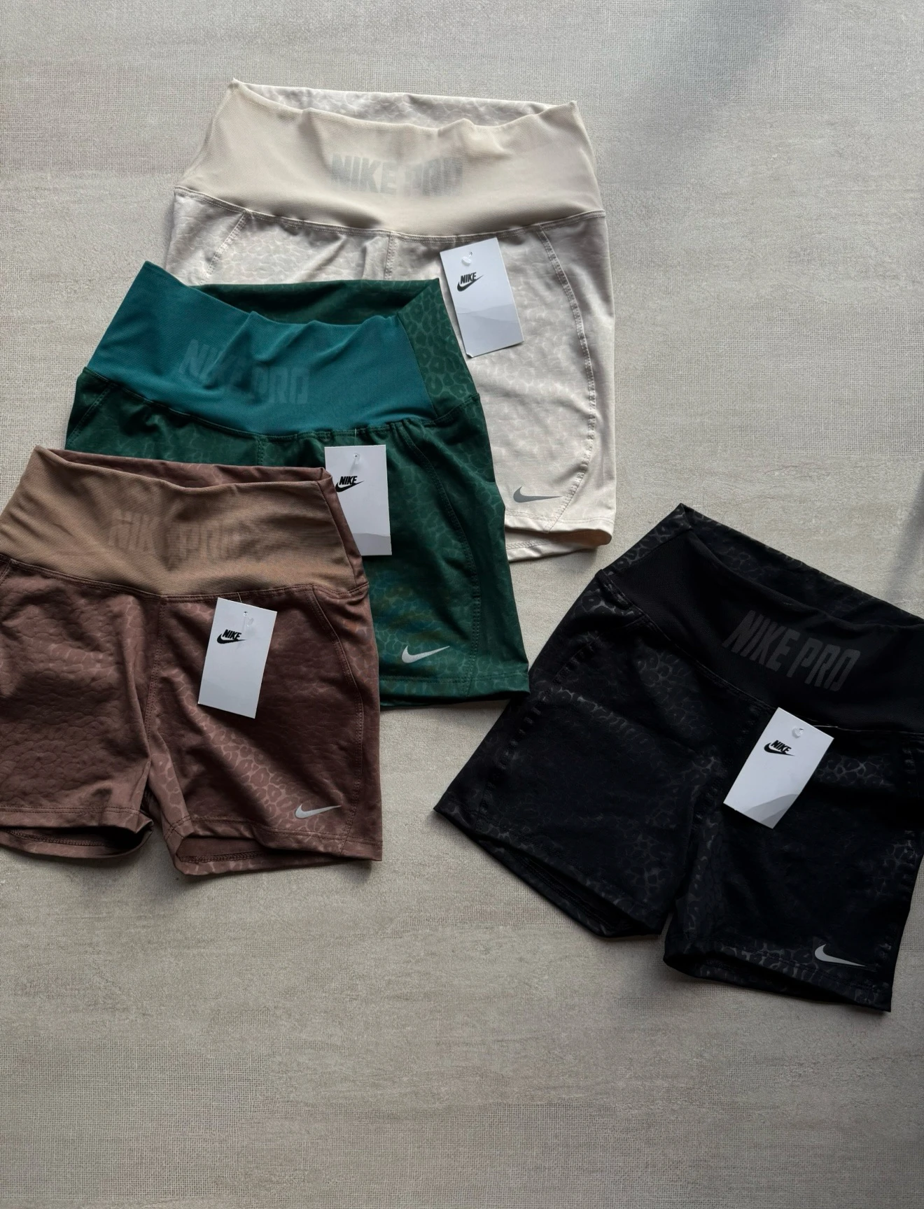 SHORT CORTOS 