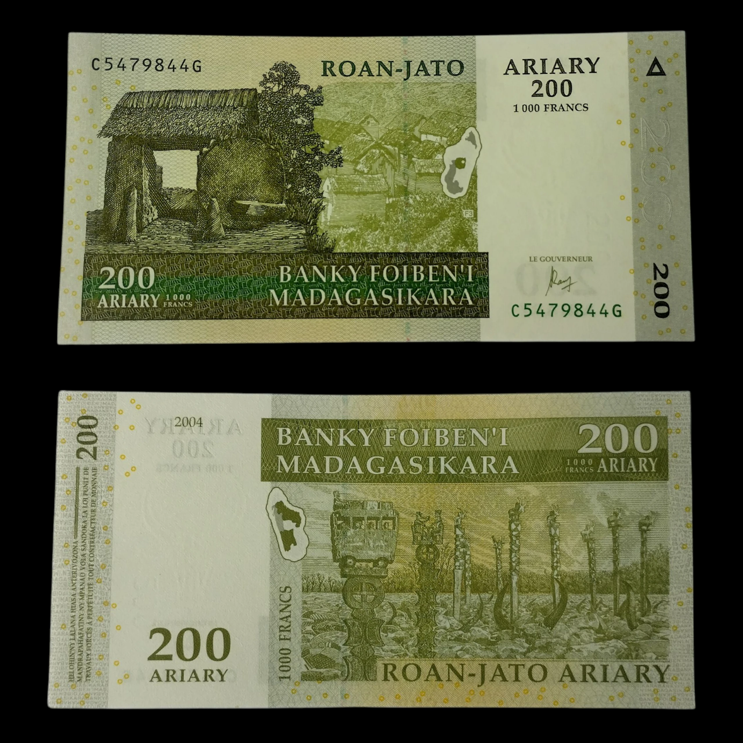 • Madagascar 200 ariary UNC
