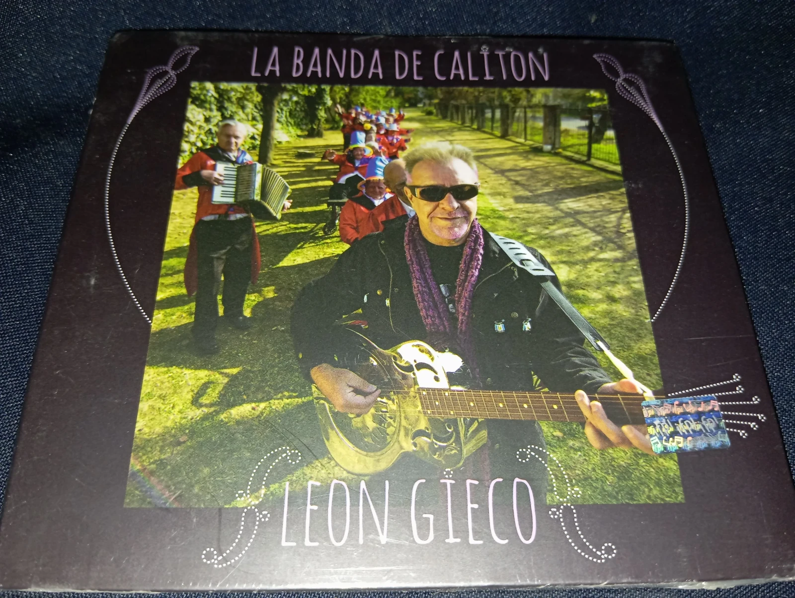 Leon Gieco - La Banda De Caliton (ARGENTINA)