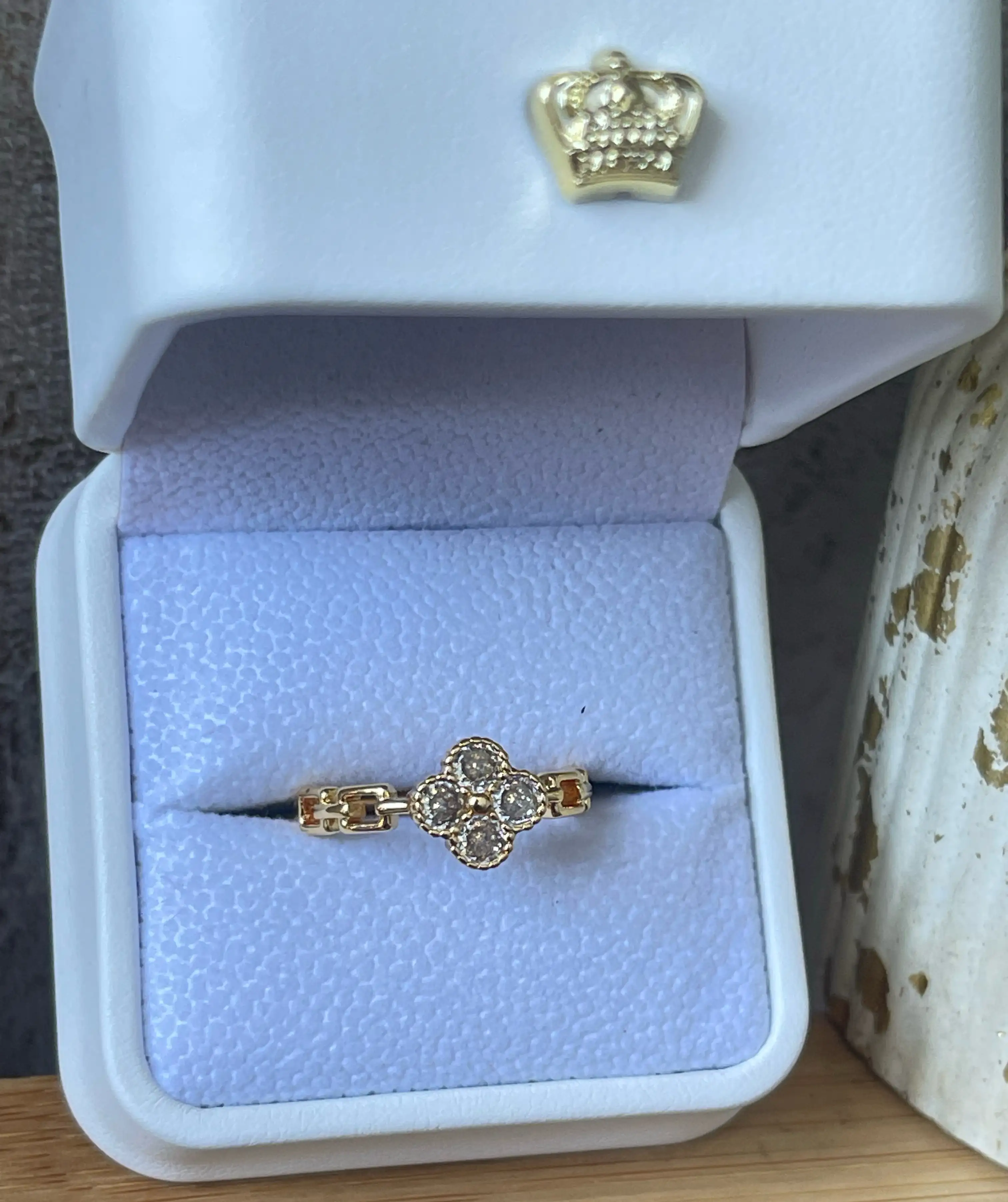 ANILLO TREBOL
