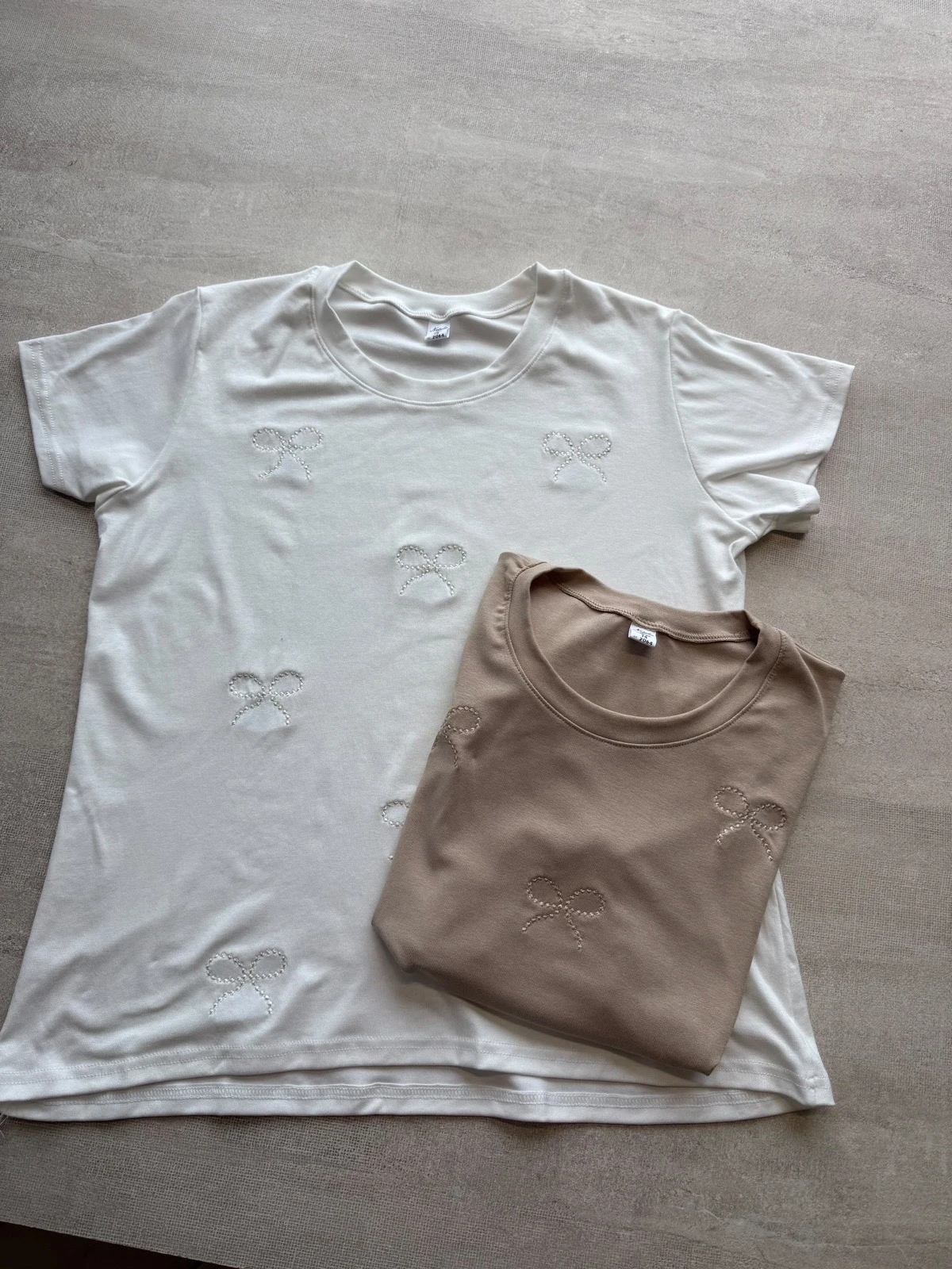 REMERAS BORDADAS MAIKYN