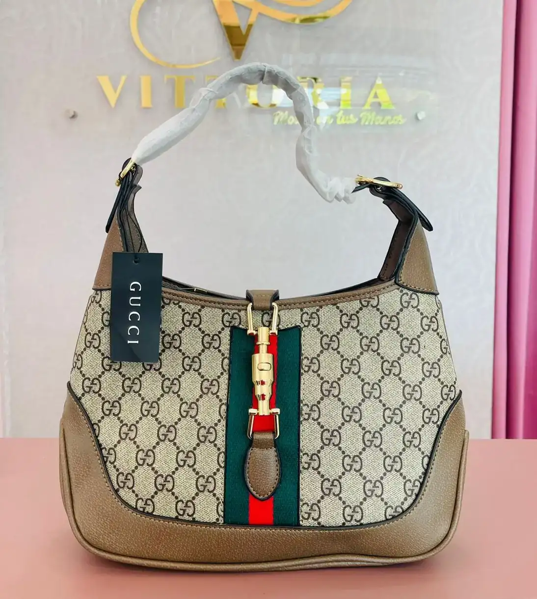 Gucci  2
