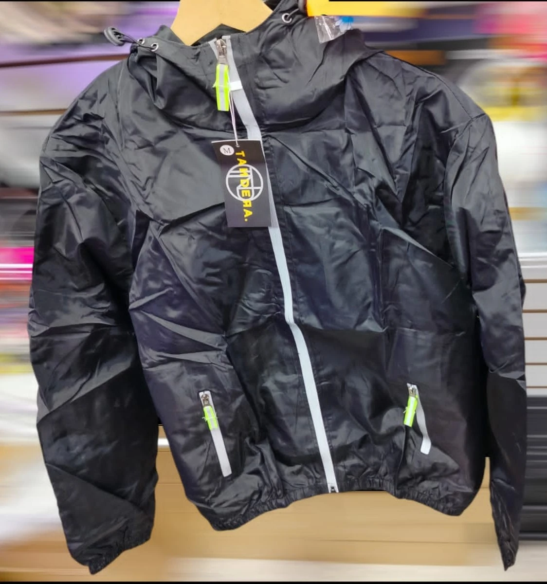 Chamarra impermeable  3