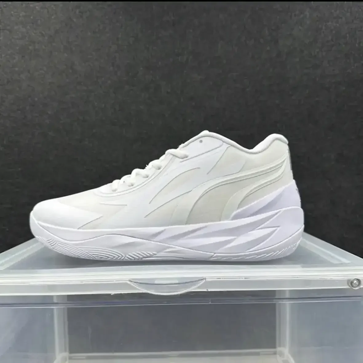 Lamelo ball color Silver 