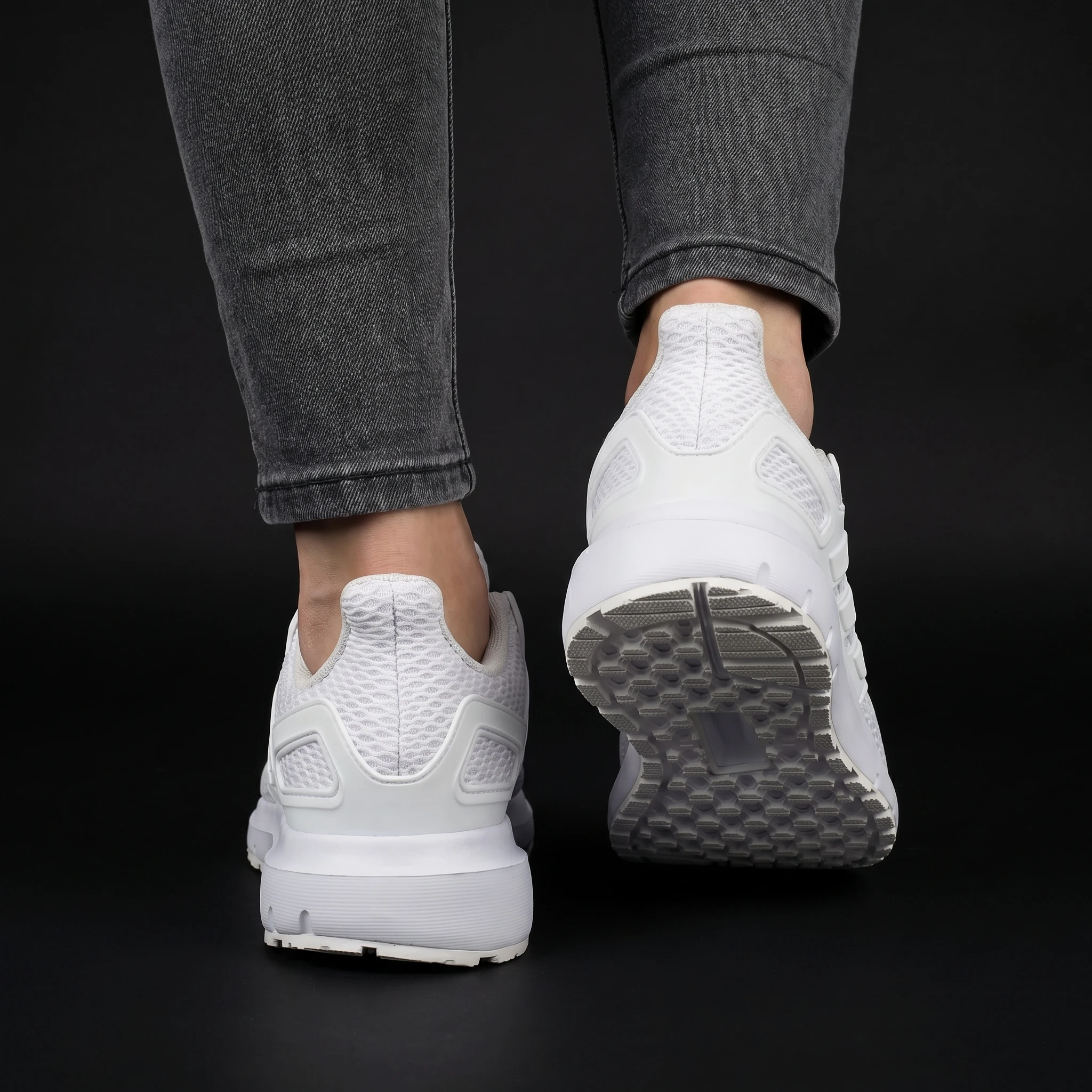 ZAPATILLAS ADIDAS ULTIMASHOW DE MUJER 4