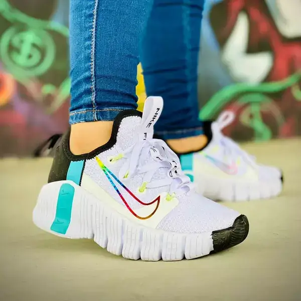 Nike 2