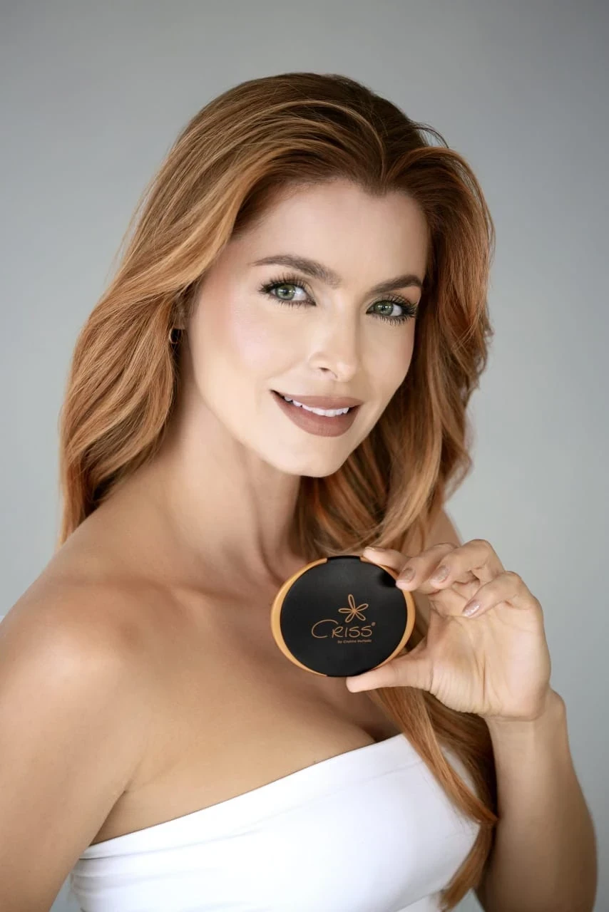 criss polvo compacto by tono bronce