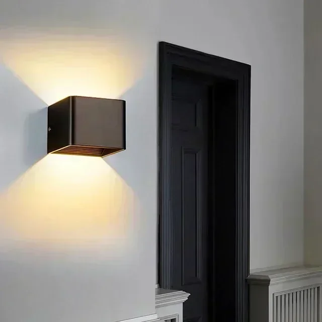 APLIQUE PARED CUADRA 5W LUZ CALIDA/3000K 2