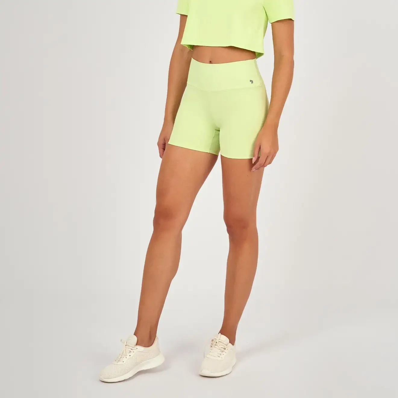 Short Alto Giro Eterno 